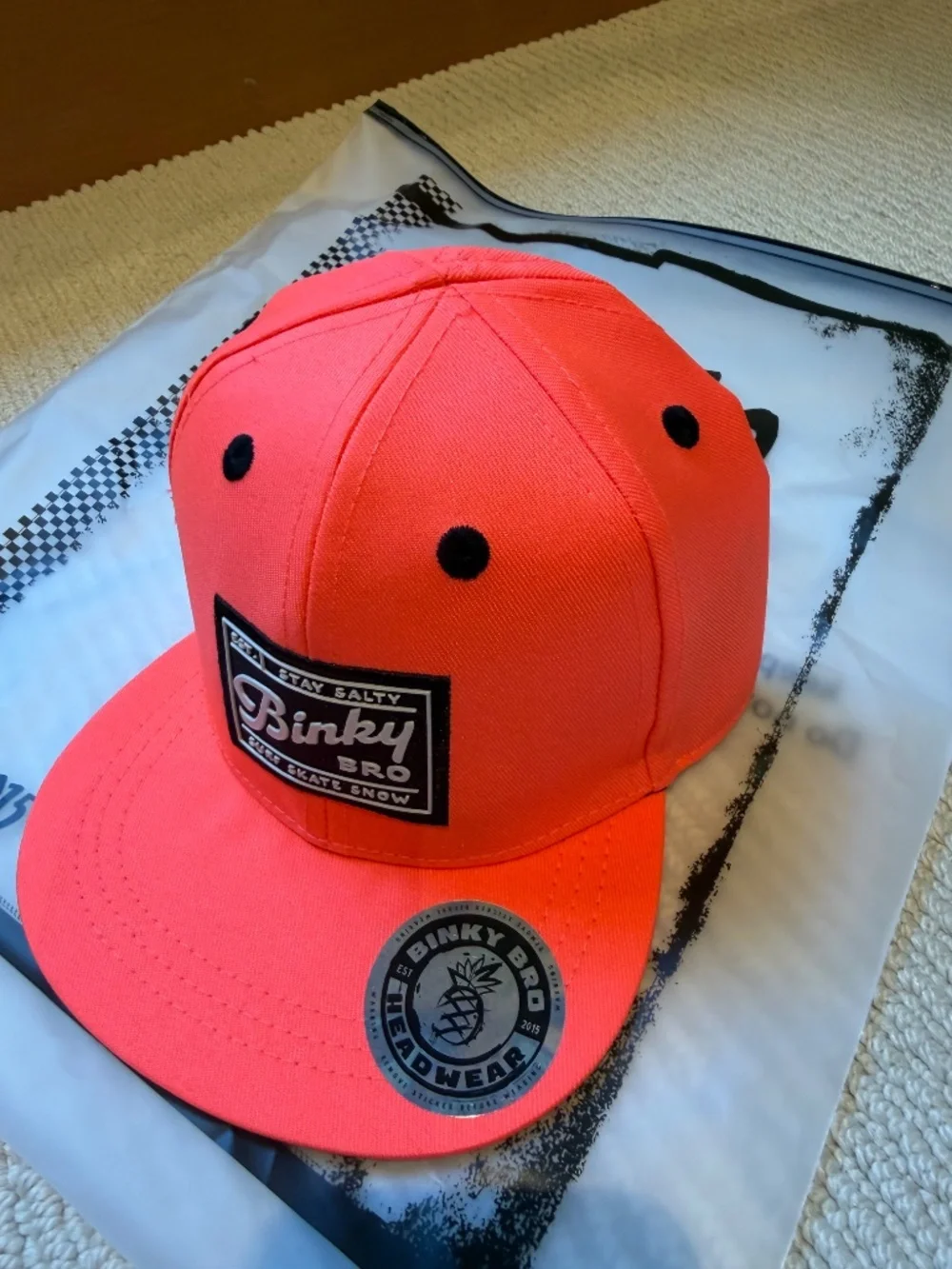 NIB Binky Bro SnapBack 4-12mo